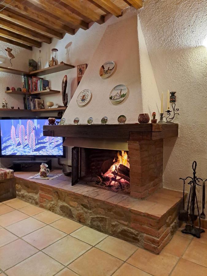 Podere Belvedere Classic Tuscan Villa Magliano in Toscana