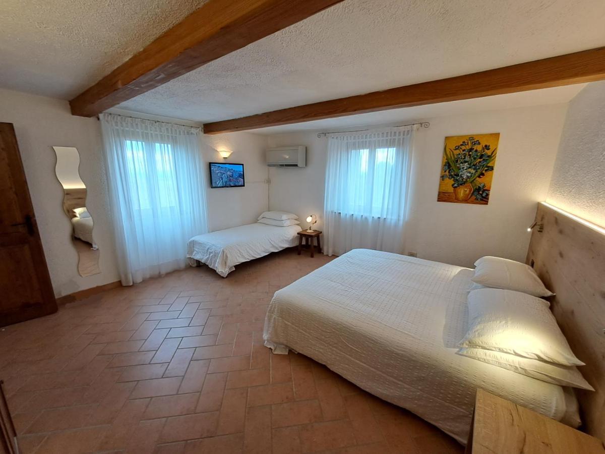 Podere Belvedere Classic Tuscan Villa Magliano in Toscana