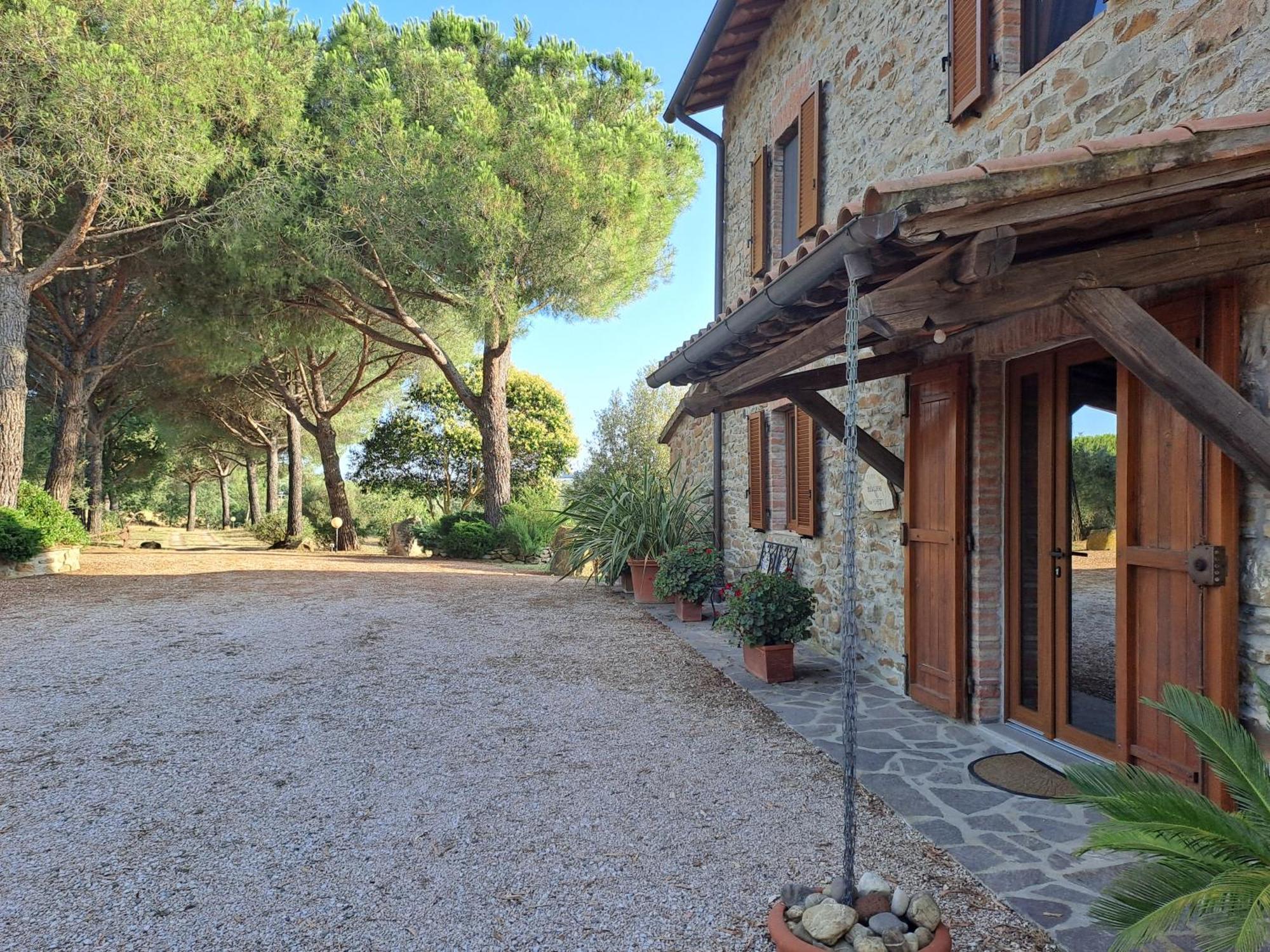 Podere Belvedere Classic Tuscan Magliano in Toscana